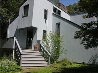 404 N Anguilla Rd, Pawcatuck, CT 06379