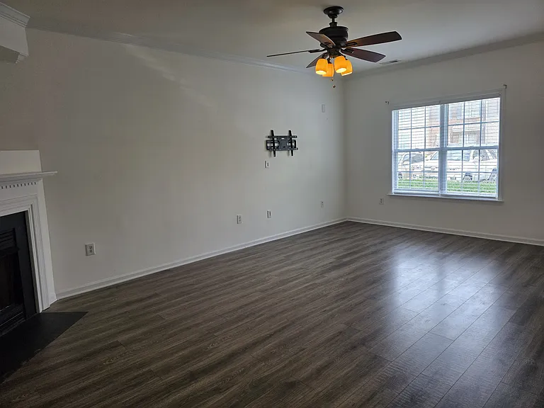 2412 Gaheris Ct — Photo 3