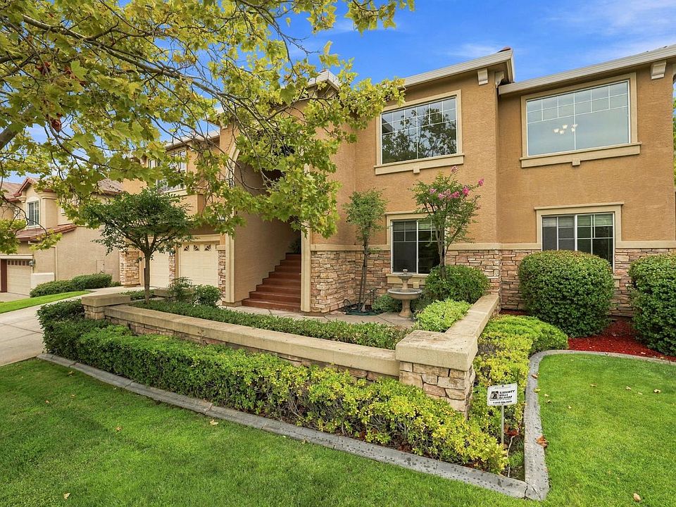 1st image of 400 Listowe Dr