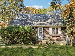 4 Hartley Blvd, East Hampton, NY 11937