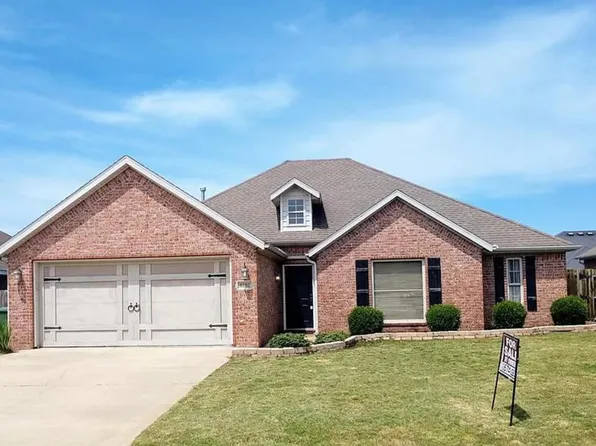 6102 S 36th St, Rogers, AR 72758