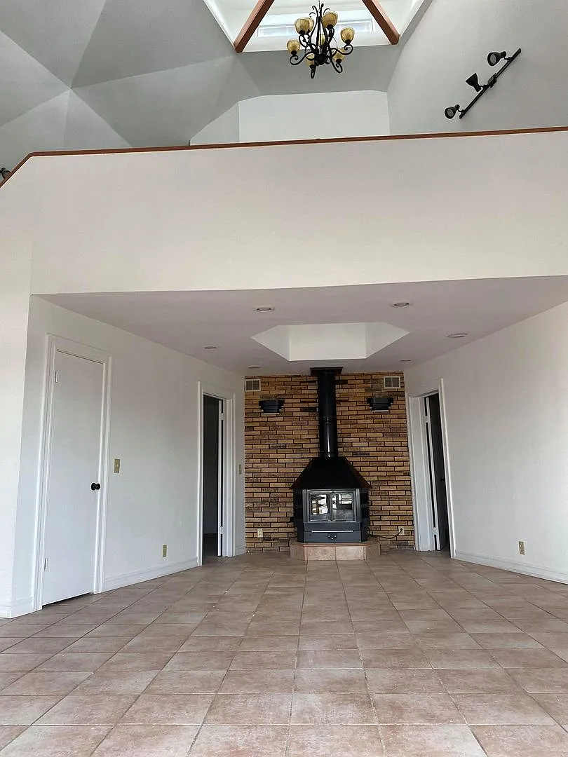 Iconic Dome House for Rent Unique Country Living with Pet-Friendly Space Near Holtville — Photo 4
