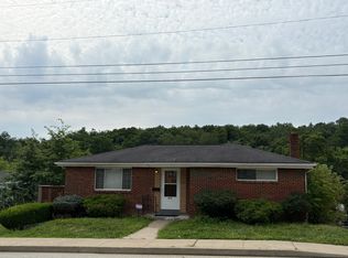 910 W Chestnut St, Washington, PA 15301