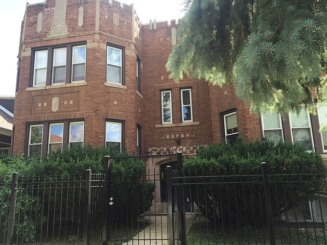 1st image of 6611 S Sacramento Ave #1
