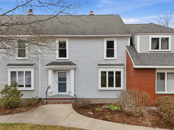 4 Mill Falls Road #4, Pembroke, NH 03275