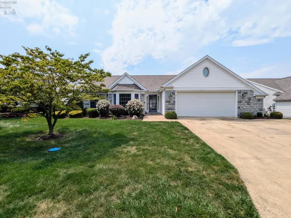 2103 Lakefield Dr, Huron, OH 44839