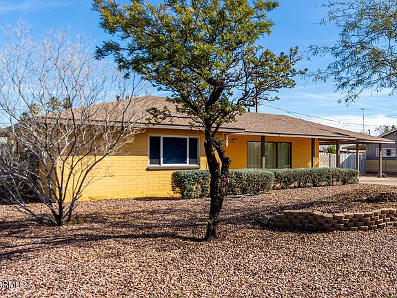 4th image of 1112 N OLIVE Avenue