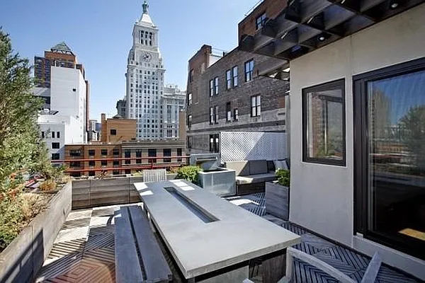 Rented by Corcoran | media 12