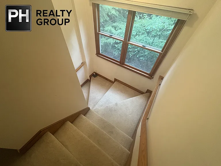 87 Pleasant St #1A — Photo 15