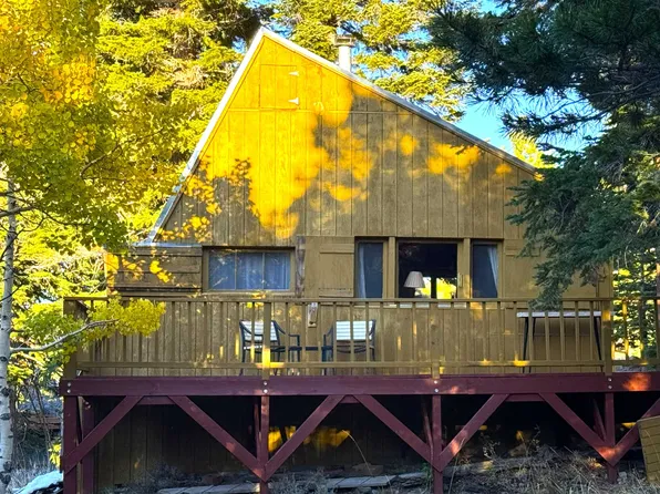 100 Kirkwood Dr, Bridgeport, CA 93517