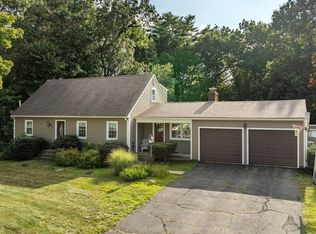 4 Pheasant Farm Rd, Wilbraham, MA 01095