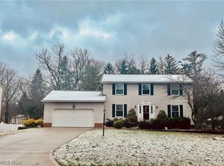 1918 Gulf St NW, Uniontown, OH 44685