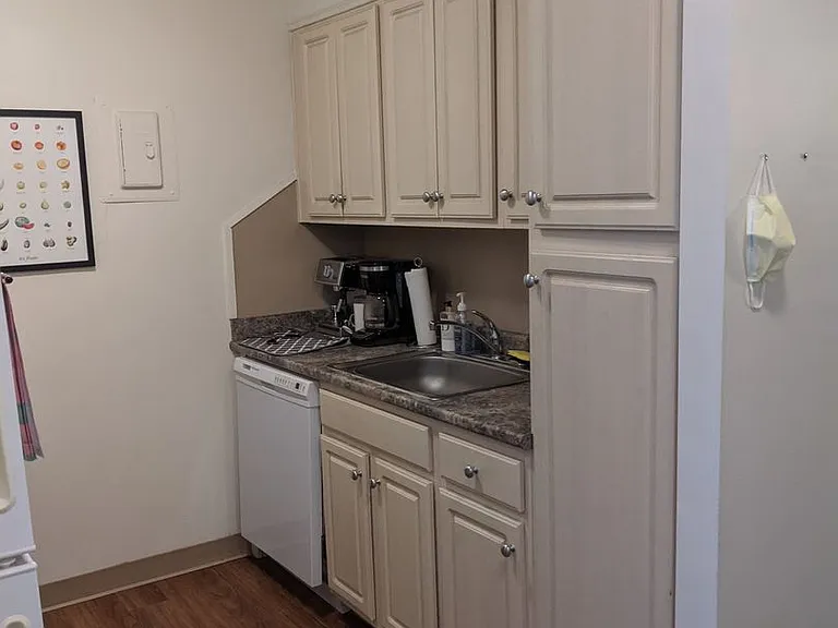 BostonView Apartments — Photo 9