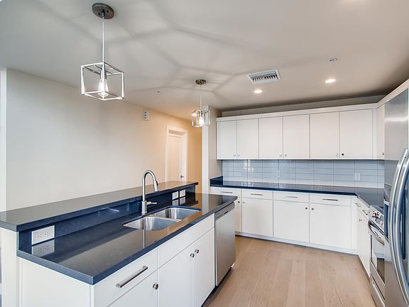 5th image of 1111 W University Dr Unit 3006