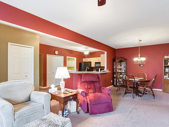 4th image of 51703 Adler Park Dr W #214