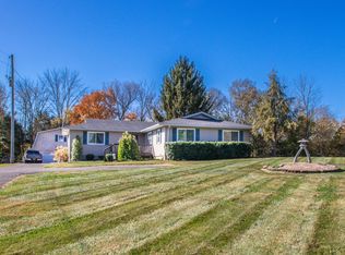 10002 Dawson Hill Rd, Louisville, KY 40299