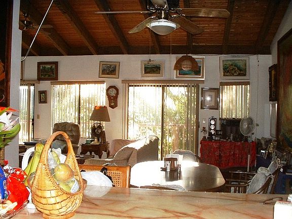 upper level dining room