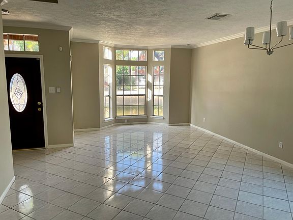 5th image of 16022 Gladebrook Glen Ln
