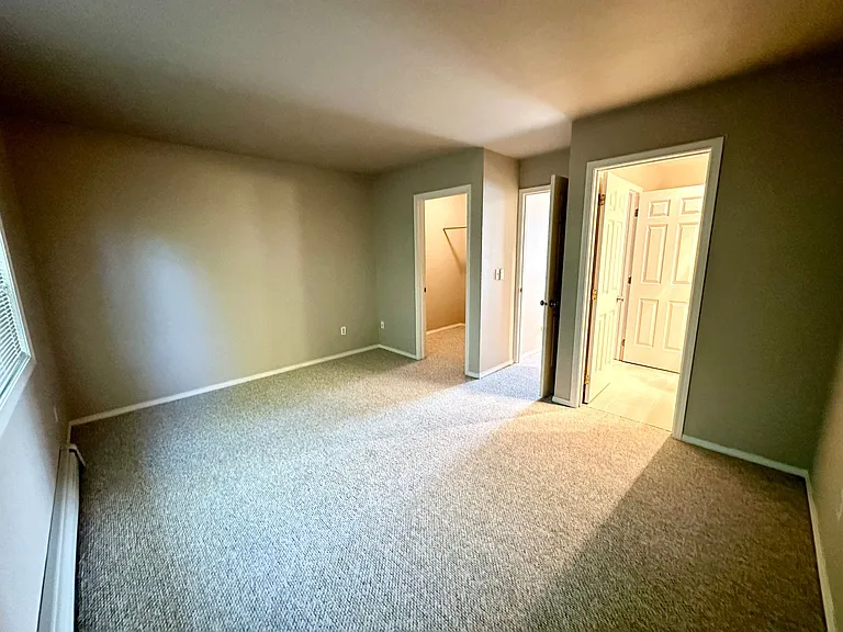 209 E 18th Ave #27 — Photo 30