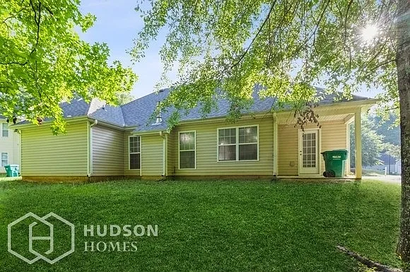 426 Madison Ave — Photo 18