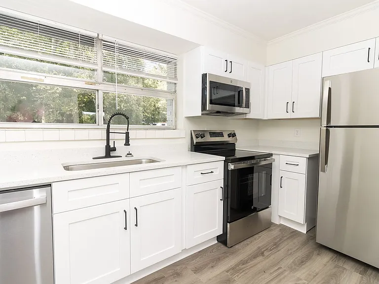 513 Donaldson Rd #3 — Photo 2