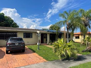 8731 SW 43rd St, Miami, FL 33165