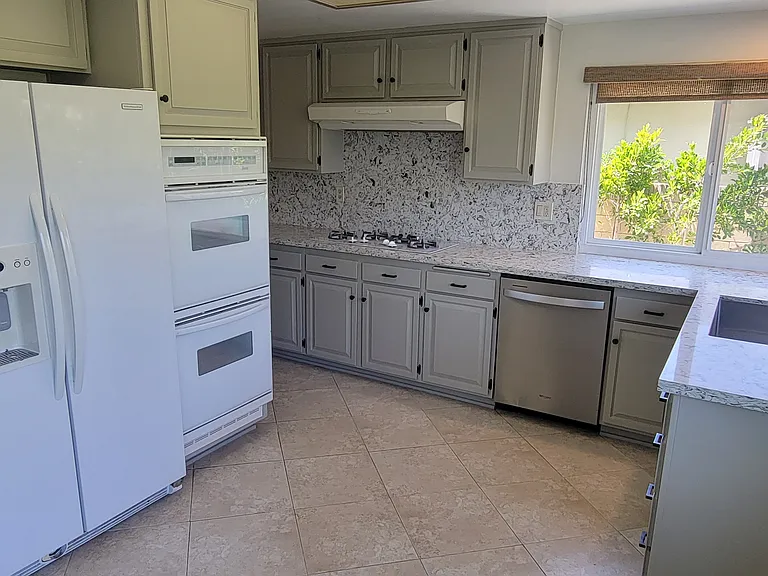 19326 Tomlee Ave — Photo 7