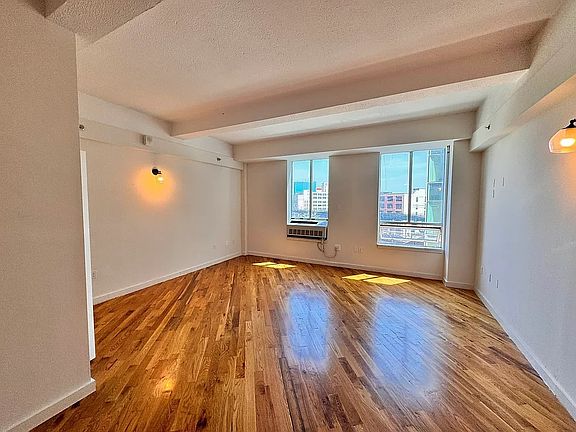 2nd image of 2928 41st Ave APT 502