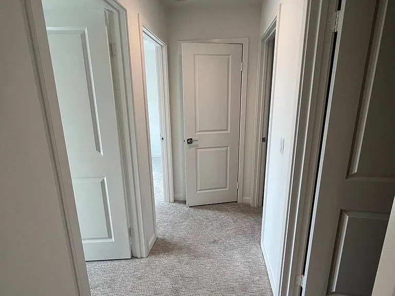 15544 Kings Peak Dr — Photo 4