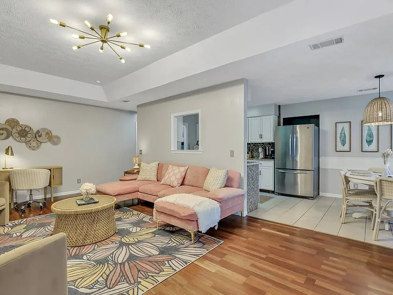1131 Cobb Rd — Photo 7