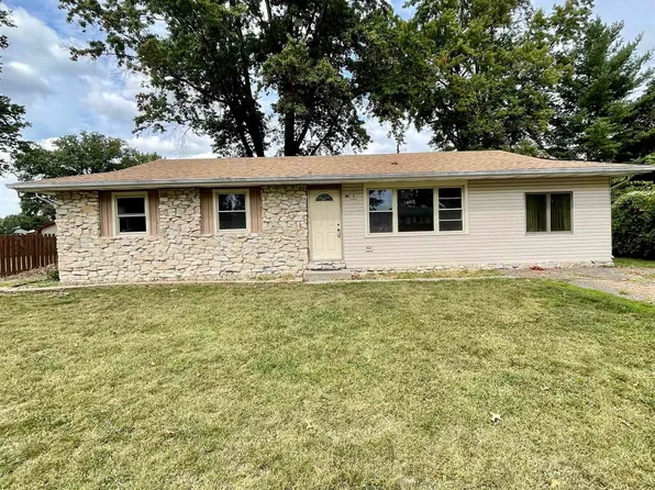 406 W Sherwood Forest Dr, Galveston, IN 46932