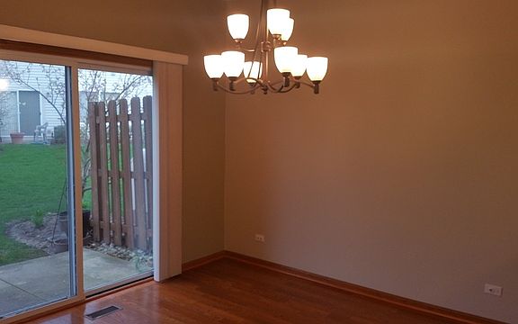 5th image of 235 Courtland Dr Unit E