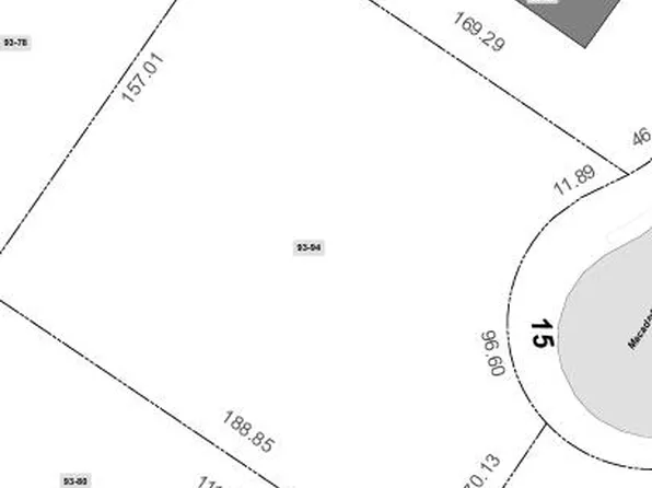 15 Macadamia Lane, Lewiston, ME 04240