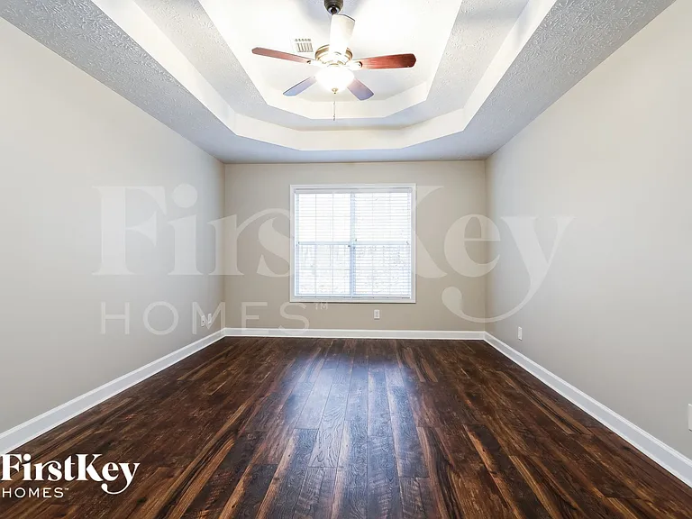 241 Ryan Rd — Photo 6