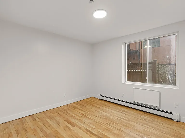 385 Vernon Ave #1E — Photo 12