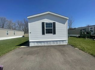 24 Locust St #24, Crestline, OH