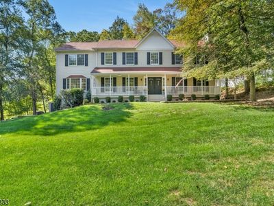 82 Union Hill Rd, Morris Plains, NJ, 07950