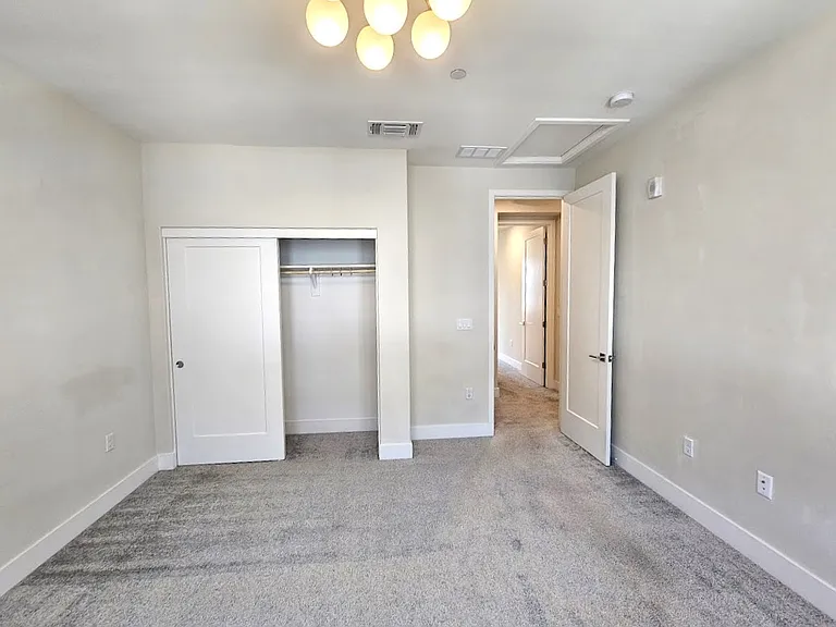 122 Ranch Ln — Photo 8