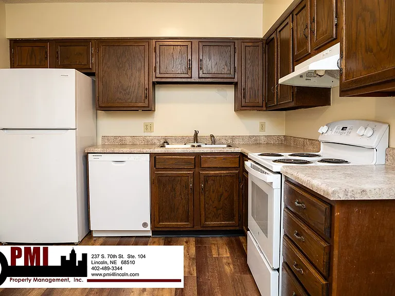 2323 D St #5 — Photo 9