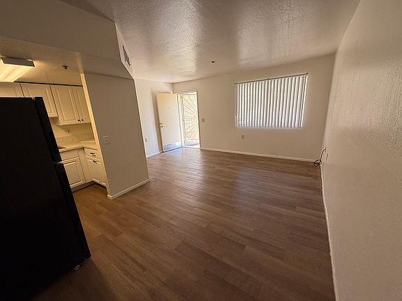 5th image of 12221 W Bell Rd Unit 267