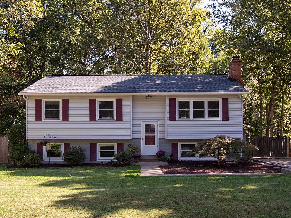1st image of 13405 Gordon Dr