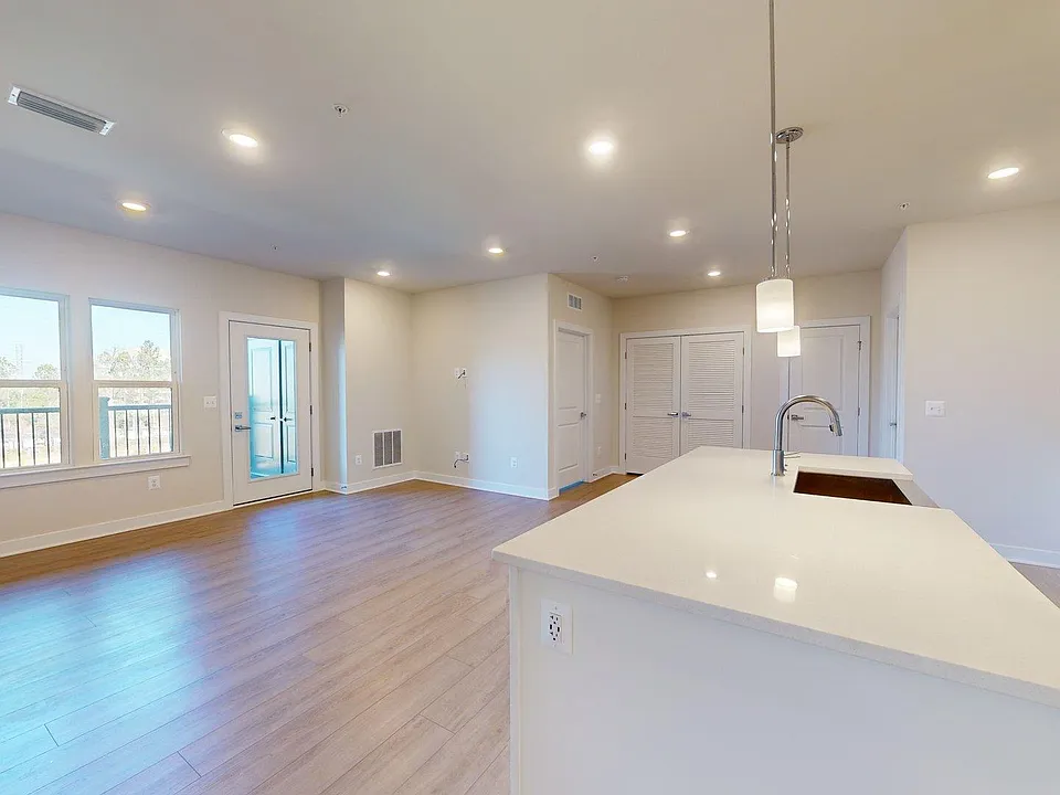 12850 Mosaic Park Way #2Q