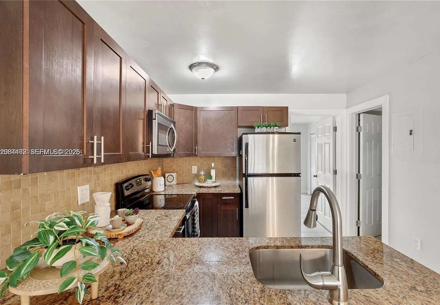 Cypress Village Condo — Photo 2