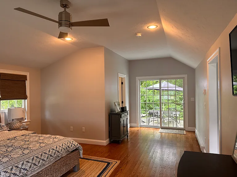 23 Crystal Spring Ave — Photo 5