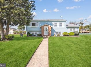 237 College Dr, Pemberton, NJ 08068