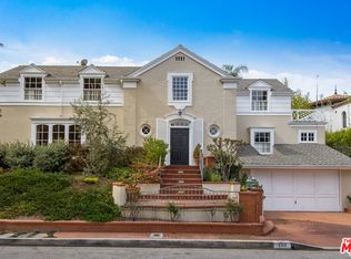 205 S Woodburn Dr, Los Angeles, CA 90049