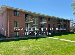 1144 Dionne St, Saint Paul, MN 55113