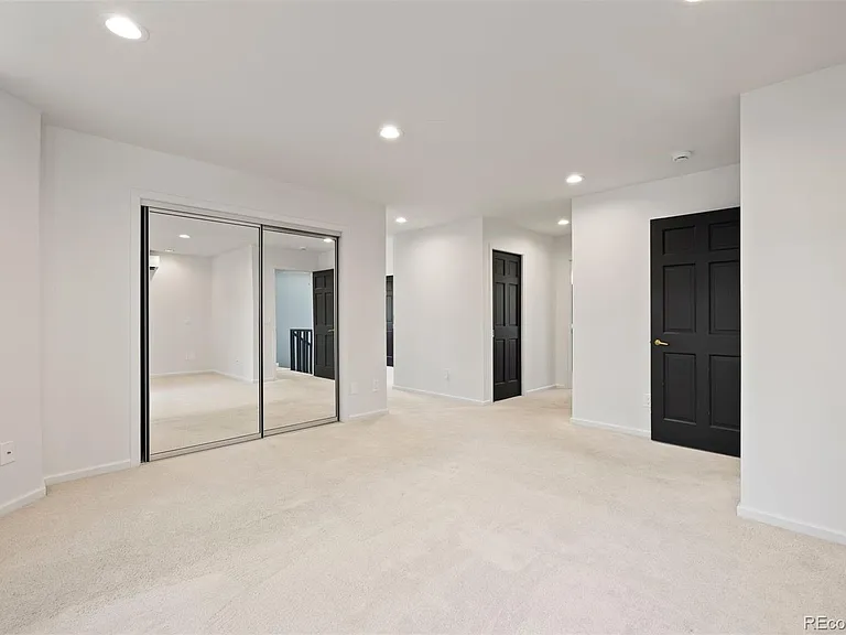 290 Madison St — Photo 47