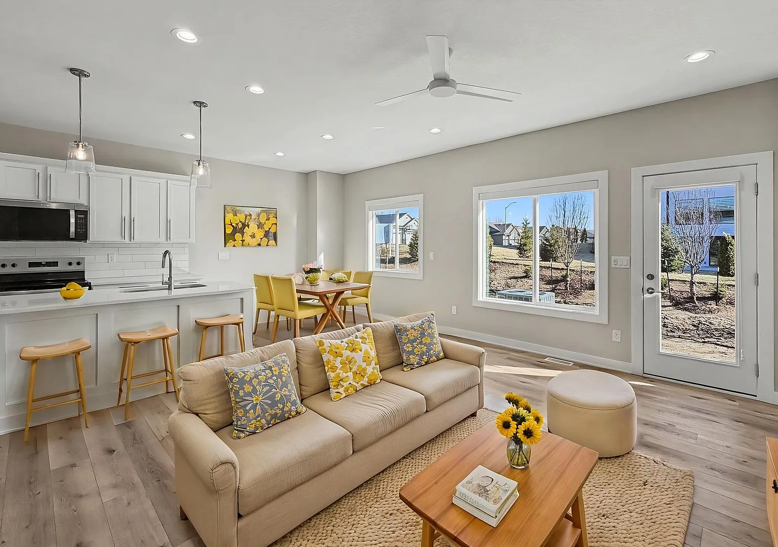 Luxury Newly Built Townhomes w/ Two Car Garage! — Photo 3