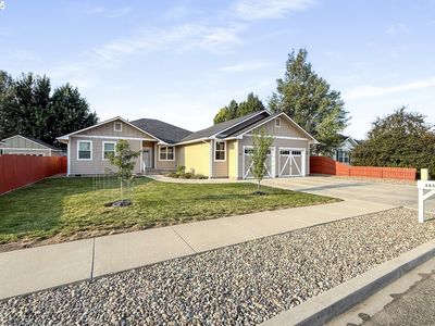 885 G St, Baker City, OR, 97814